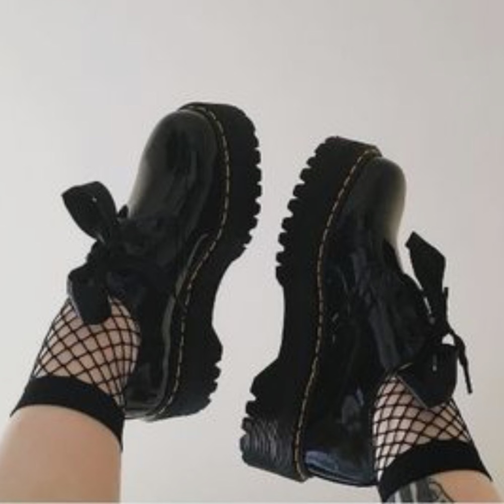 Holly Patent Dr Martens